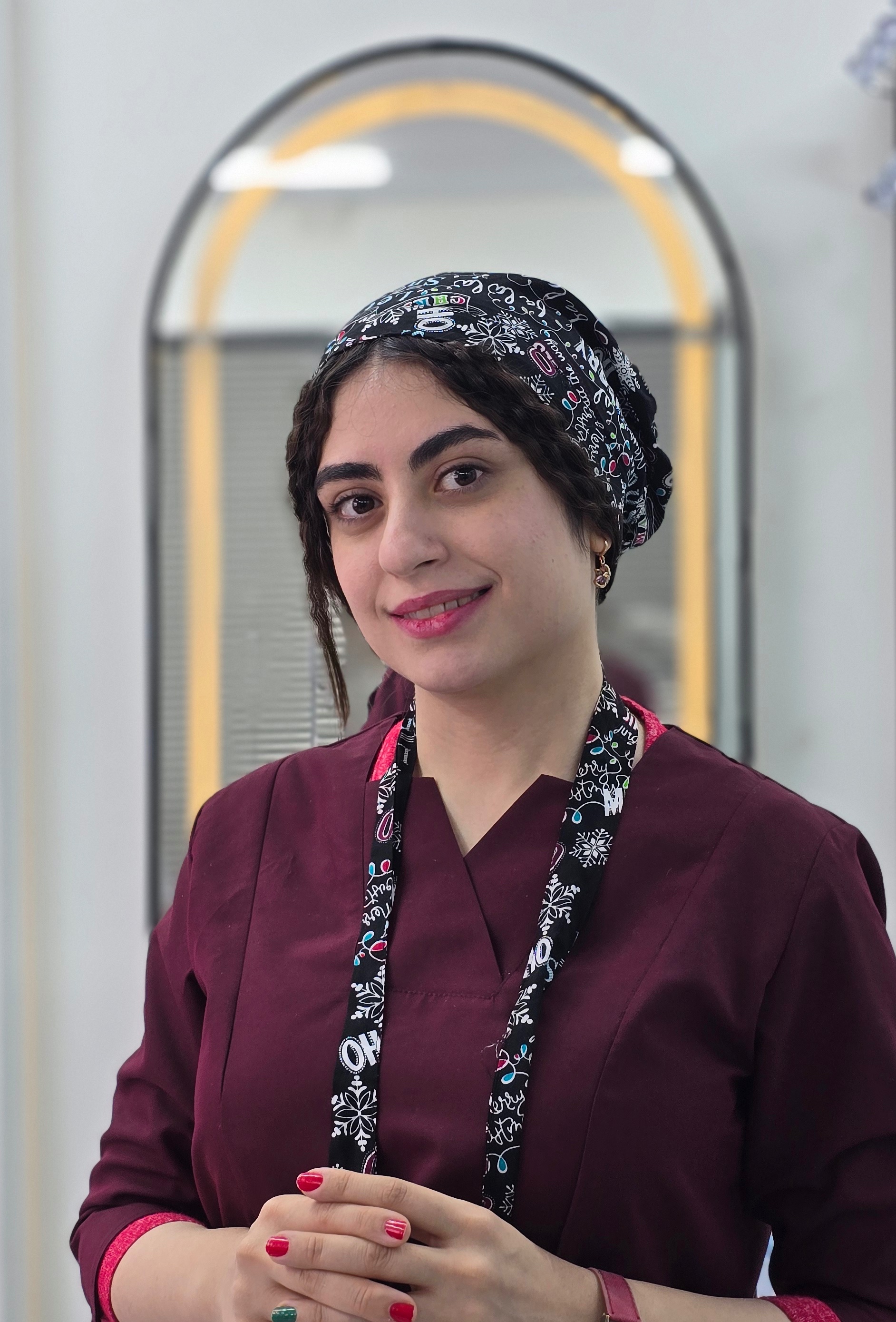درباره دکتر سوسن آل‌طه — پزشک و متخصص زیبایی پوست